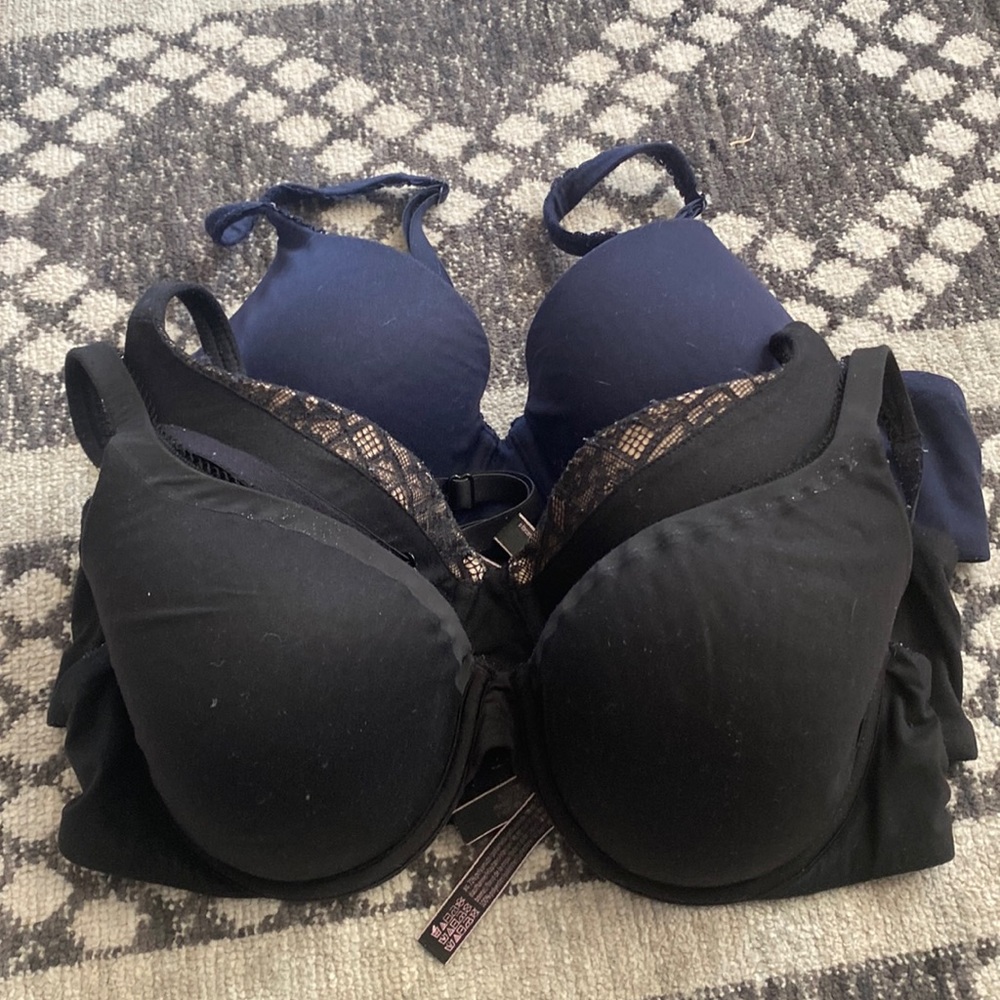 3 Victoria’s Secret Bras